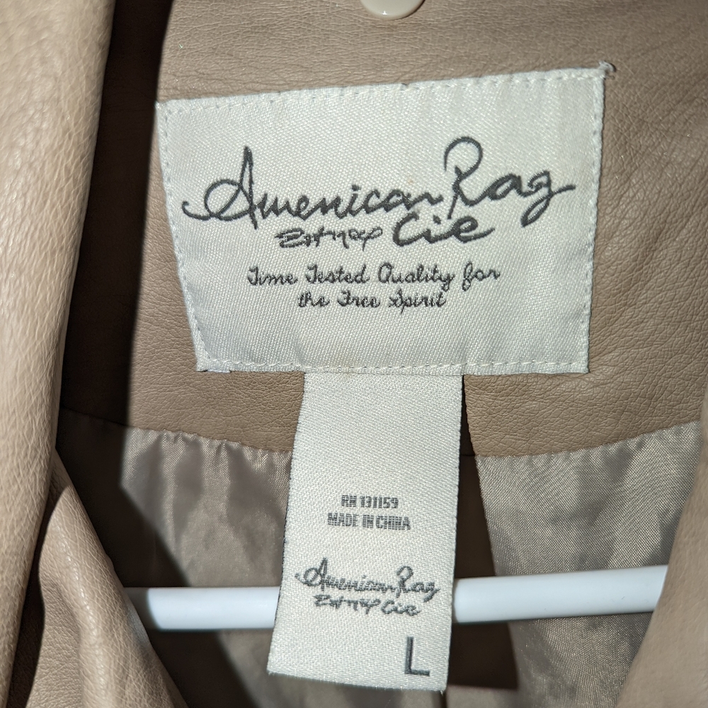 Tan  American rag  Lsize